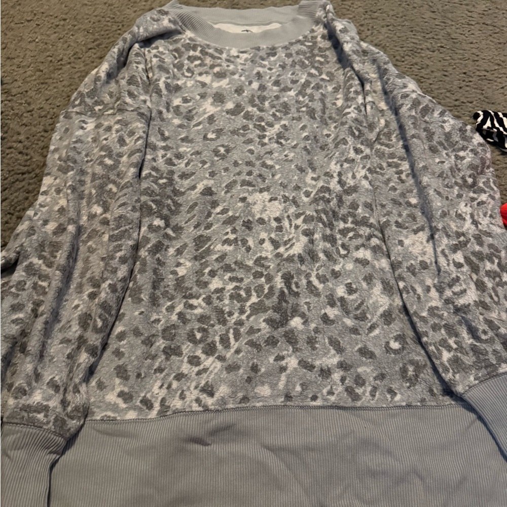 American Eagle Outfitters Gray Leopard Print Sweater